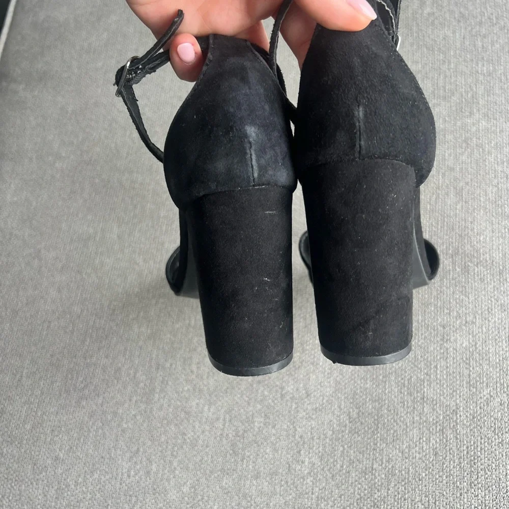 Steve Madden “Kevlyn” Black Block Heel - Picture 4 of 5